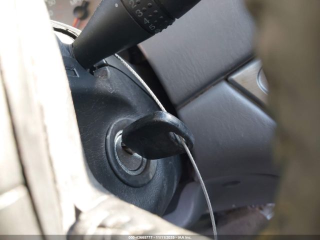 2003 FORD FOCUS 1FAFP36313W245907 Photo 10