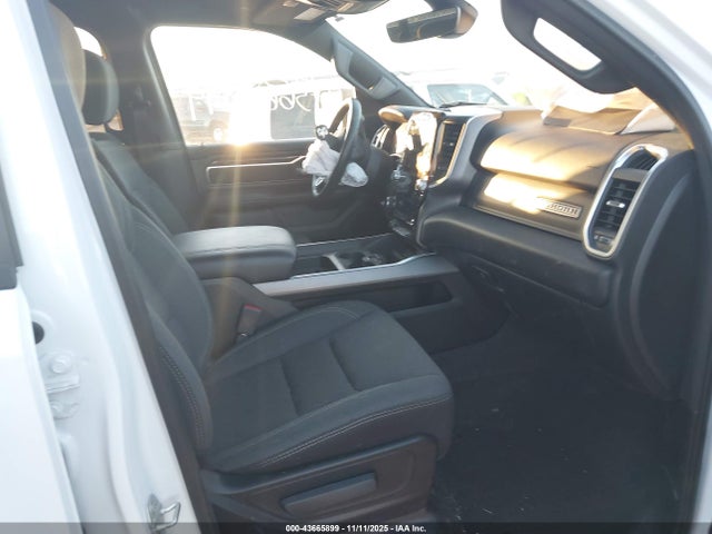 Продаж на аукціоні авто 2024 Ram 1500 Big Horn  4x4 6'4 Box, vin: 1C6SRFBT0RN212378, номер лоту: 43665899
