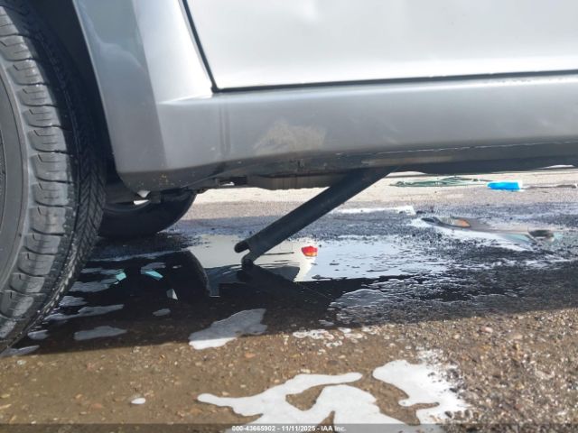 2004 MITSUBISHI OUTLANDER JA4LZ31F54U058301 Photo 5