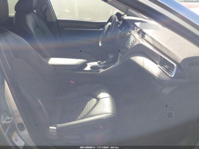 2018 TOYOTA CAMRY 4T1B11HK7JU136455 Photo 4