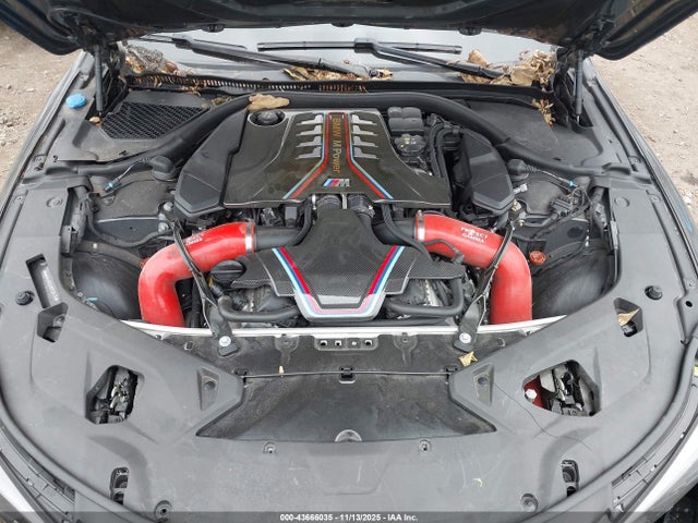 BMW M8 Gran Coupe Competition 2024 WBSGV0C02RCP30475 Image 10
