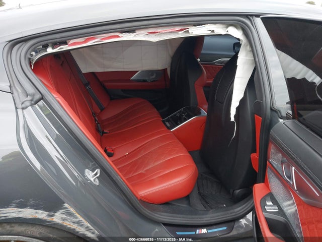BMW M8 Gran Coupe Competition 2024 WBSGV0C02RCP30475 Image 8