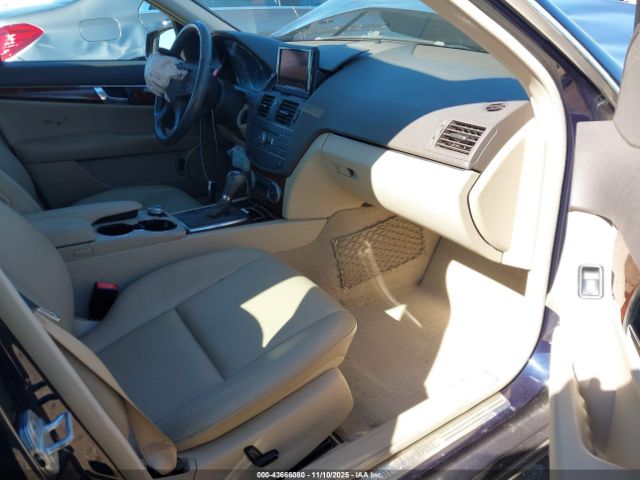 2011 MERCEDES-BENZ C 300 WDDGF5EB9BA469482 Photo 4
