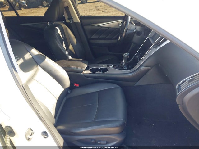 43666195 :رقم المزاد ، JN1BV7AP1EM686082 vin ، 2014 Infiniti Q50 Premium/sport مزاد بيع