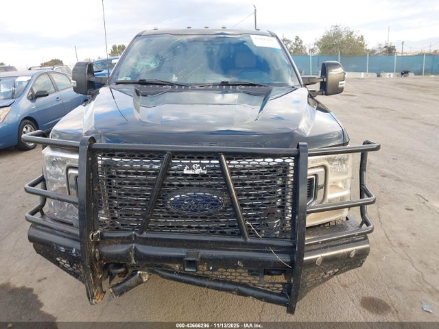 Ford F-350 Lariat 2022 1FT8W3DT2NEC88752 Image 12