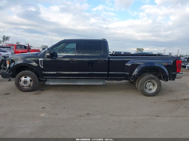 Ford F-350 Lariat 2022 1FT8W3DT2NEC88752 Image 14