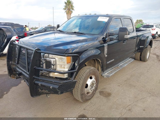 Ford F-350 Lariat 2022 1FT8W3DT2NEC88752 Image 2