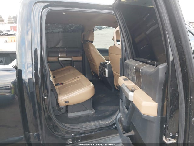 Ford F-350 Lariat 2022 1FT8W3DT2NEC88752 Image 8