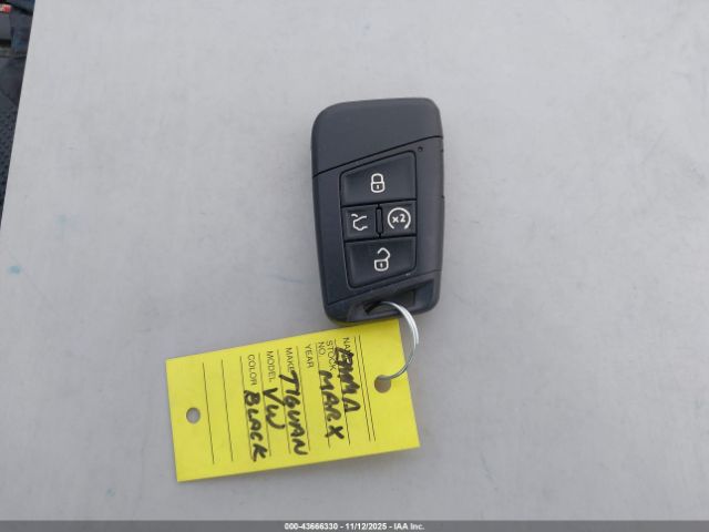 2022 VOLKSWAGEN TIGUAN 3VV2B7AXXNM144684 Photo 10