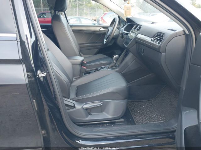2022 VOLKSWAGEN TIGUAN 3VV2B7AXXNM144684 Photo 4