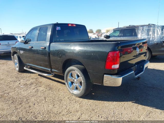 2019 RAM 1500 CLASSIC 1C6RR6FG2KS586042 Photo 2