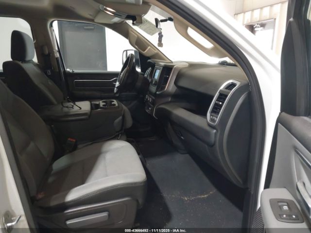 2019 RAM 1500 1C6SRFFT6KN718815 Photo 4