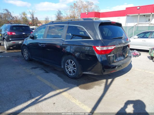 2011 HONDA ODYSSEY 5FNRL5H60BB022413 Photo 2