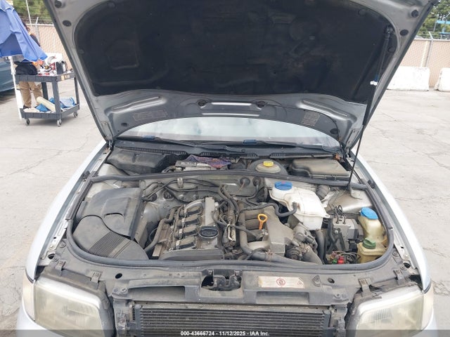 1999 AUDI A4 WAUCB28D4XA046068 Photo 9