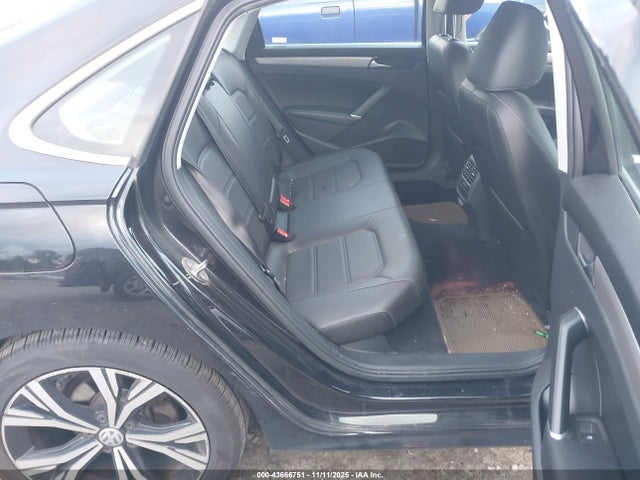 1VWSA7A31MC013705 Volkswagen Passat 2.0t Se