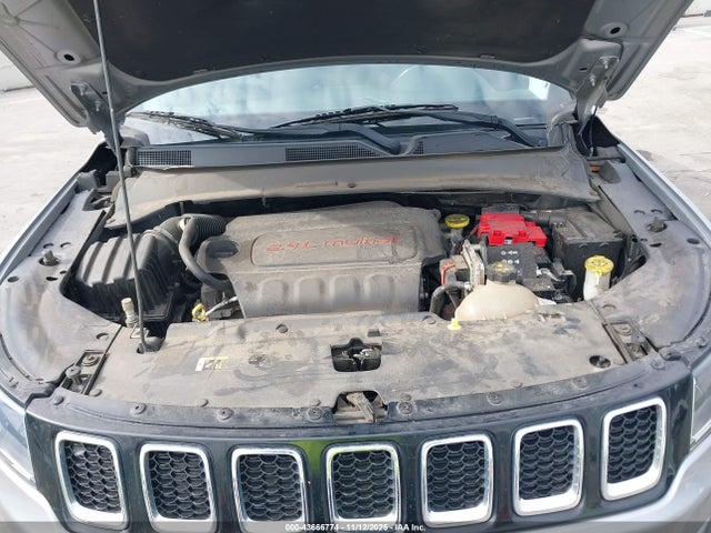 2019 JEEP COMPASS 3C4NJDCB5KT780669 Photo 9