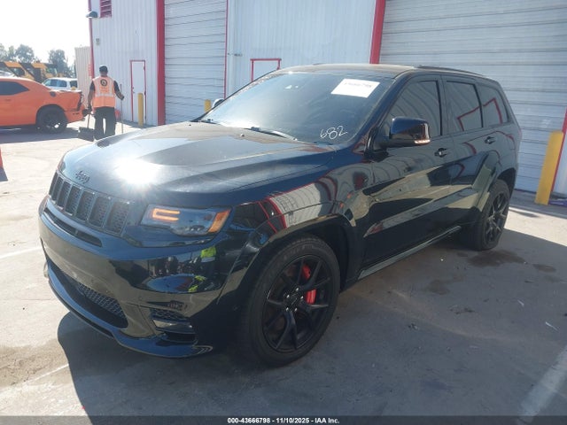 1C4RJFDJ4JC300103 Jeep Grand Cherokee Srt 4x4