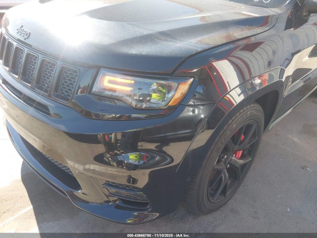 1C4RJFDJ4JC300103 Jeep Grand Cherokee Srt 4x4