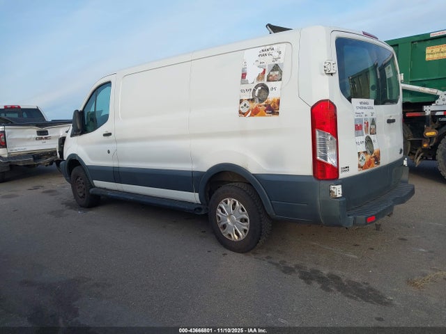 1FTNR1ZM4FKA34382 Ford Transit-250