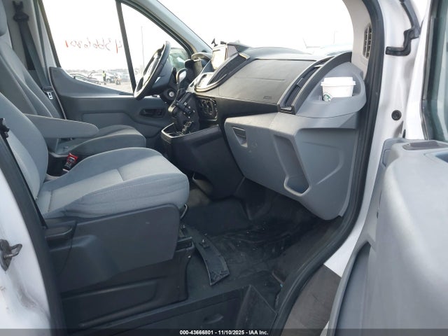 1FTNR1ZM4FKA34382 Ford Transit-250