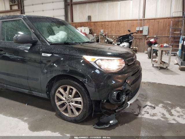 2017 Kia Soul + მანქანა იყიდება აუქციონზე, vin: KNDJP3A59H7418118, აუქციონის ნომერი: 43666821