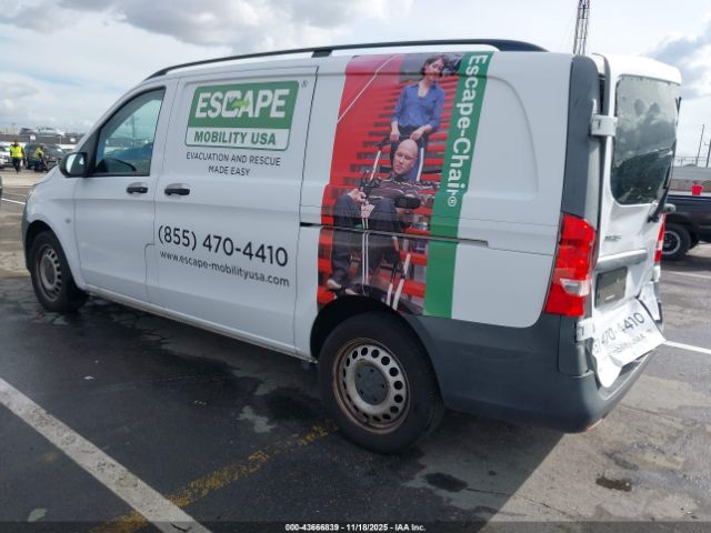 2018 MERCEDES-BENZ METRIS WD3PG2EA1J3416706 Photo 2