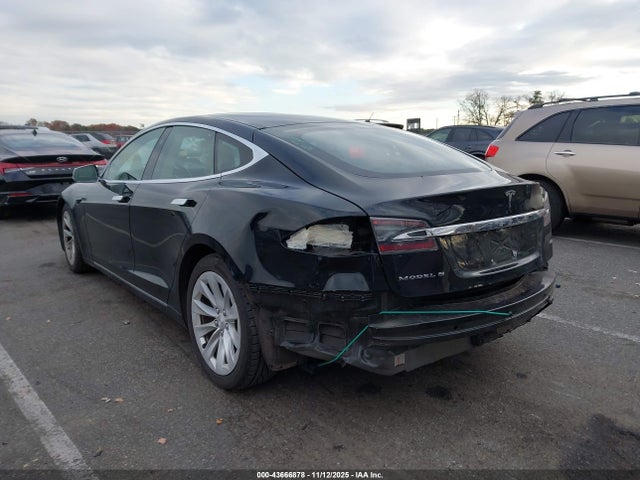 2017 TESLA MODEL S 5YJSA1E27HF203101 Photo 2