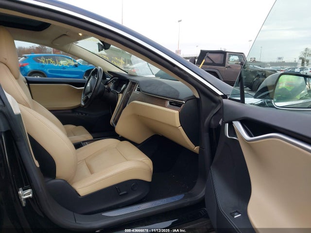 2017 TESLA MODEL S 5YJSA1E27HF203101 Photo 4