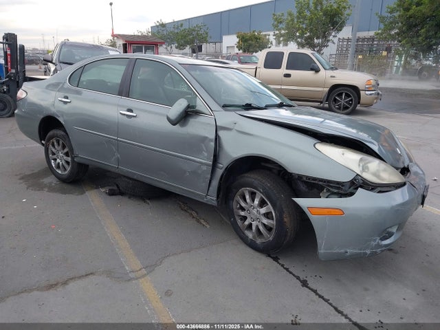 2002 LEXUS ES 300 JTHBF30G520066602
