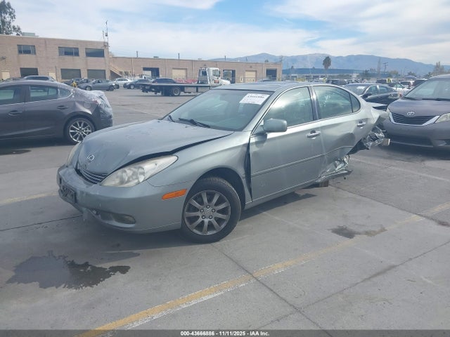 2002 LEXUS ES 300 JTHBF30G520066602 Photo 1