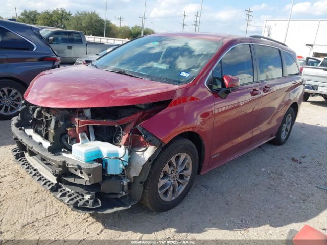 2021 TOYOTA SIENNA 5TDKRKEC8MS052010 Photo 1