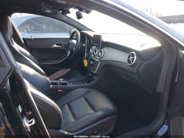2014 MERCEDES-BENZ CLA 250 WDDSJ4EB5EN053817 Photo 4