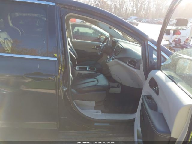 2023 CHRYSLER PACIFICA 2C4RC1BG8PR552005 Photo 4