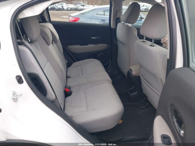 2022 HONDA HR-V 3CZRU6H36NM702710 Photo 7