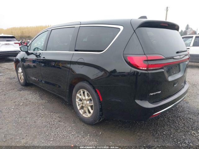 2025 CHRYSLER PACIFICA 2C4RC1BG8SR585028 Photo 2