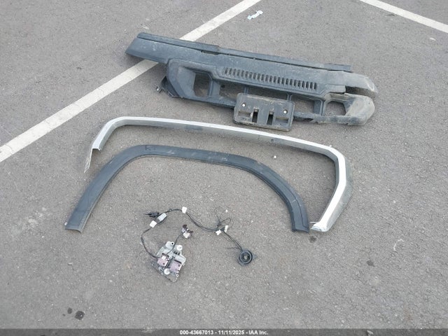 1GTR8AEK3MZ271538 GMC Sierra 1500 2wd Standard Box