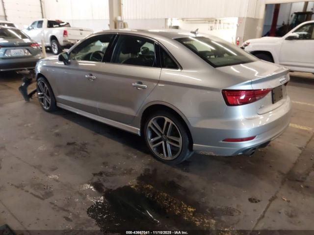 2018 AUDI A3 WAUJ8GFF2J1016243 Photo 2