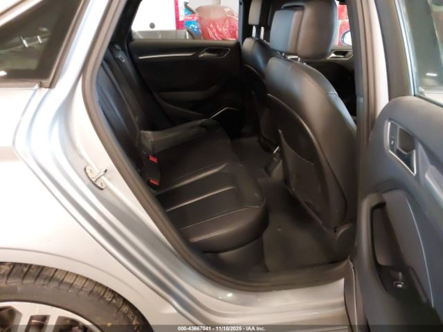 2018 AUDI A3 WAUJ8GFF2J1016243 Photo 7