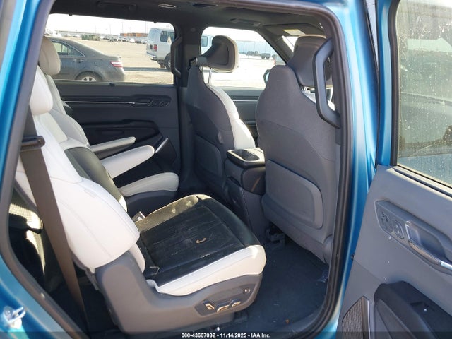 KNDAEFS52R6045159 KIA Ev9 Gt-line