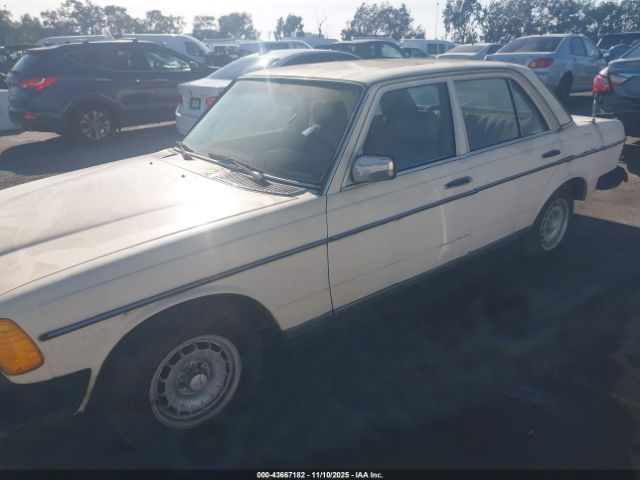 1982 MERCEDES-BENZ 300 WDBAB33A5CB001513 Photo 5