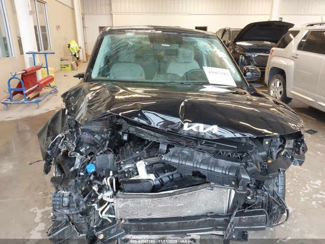 2022 Kia Soul Lx მანქანა იყიდება აუქციონზე, vin: KNDJ23AU2N7173700, აუქციონის ნომერი: 43667183