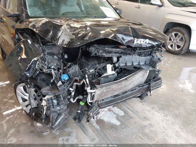 2022 Kia Soul Lx მანქანა იყიდება აუქციონზე, vin: KNDJ23AU2N7173700, აუქციონის ნომერი: 43667183