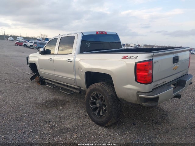 3GCUKREC1JG269964 Chevrolet Silverado 1500 2lt