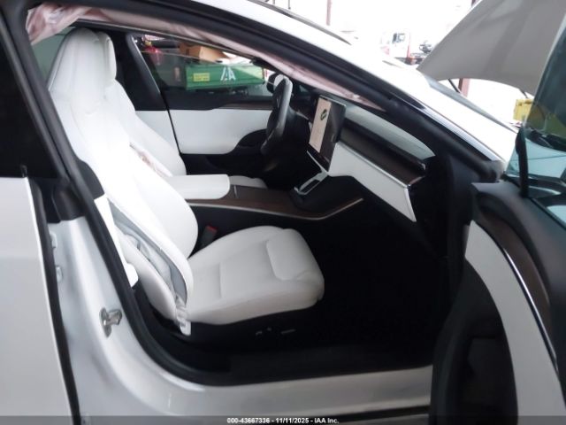 2023 TESLA MODEL S 5YJSA1E52PF499685 Photo 4
