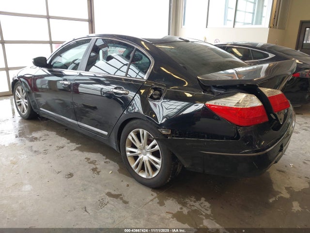 2011 HYUNDAI GENESIS KMHGC4DF3BU115100 Photo 2