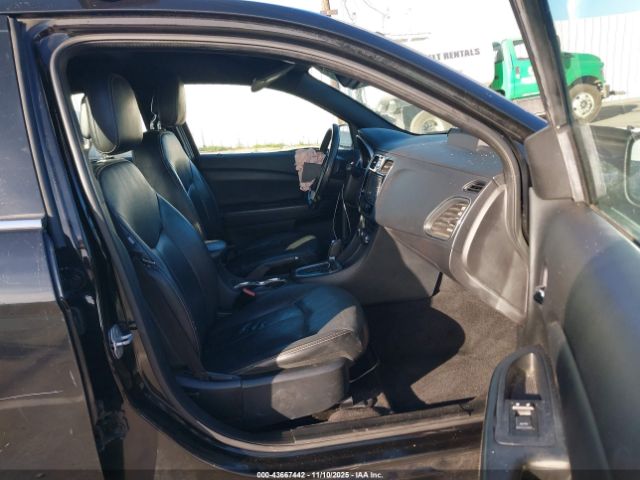 2011 CHRYSLER 200 1C3BC2FG5BN581201 Photo 4