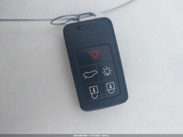 2017 VOLVO S60 YV126MFL5H2421433 Photo 10