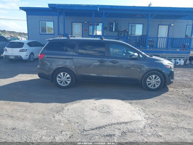 KNDMB5C12G6215643 KIA SEDONA LX