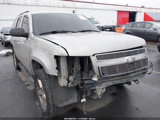 Продажа на аукционе авто 2007 Chevrolet Tahoe Lt, vin: 1GNFK13097J106111, номер лота: 43667615