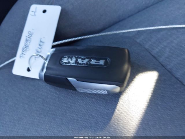 2023 RAM 1500 1C6SRFFT4PN702734 Photo 10